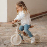 Triciclo 4 en 1 Offwhite Little Dutch, niño montando