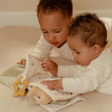 Libro blandito Newborn Naturals, detalle interior