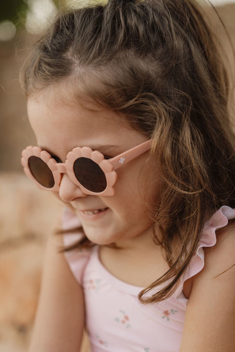 Gafas de sol rosa vintage